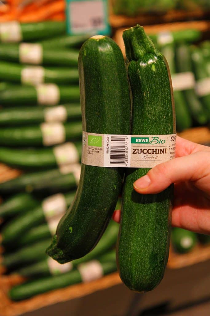 Unverpackte Zucchini