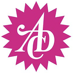 Das Logo des Art Directors Club (ADC). Weiße Schrift auf pinkem Hintergrund.