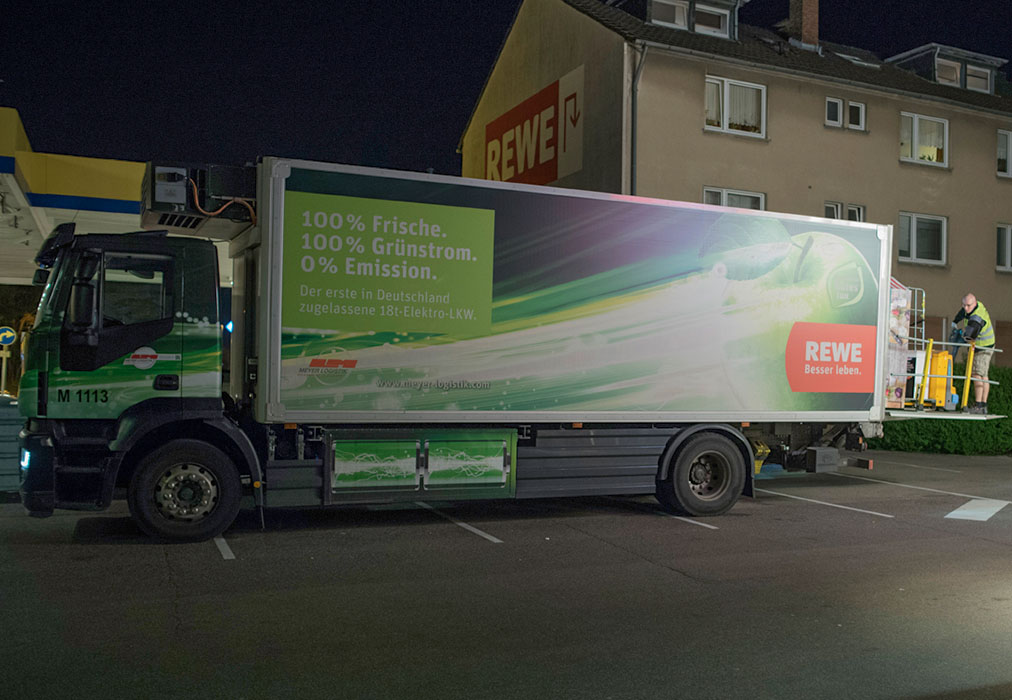 REWE Markt LKW.