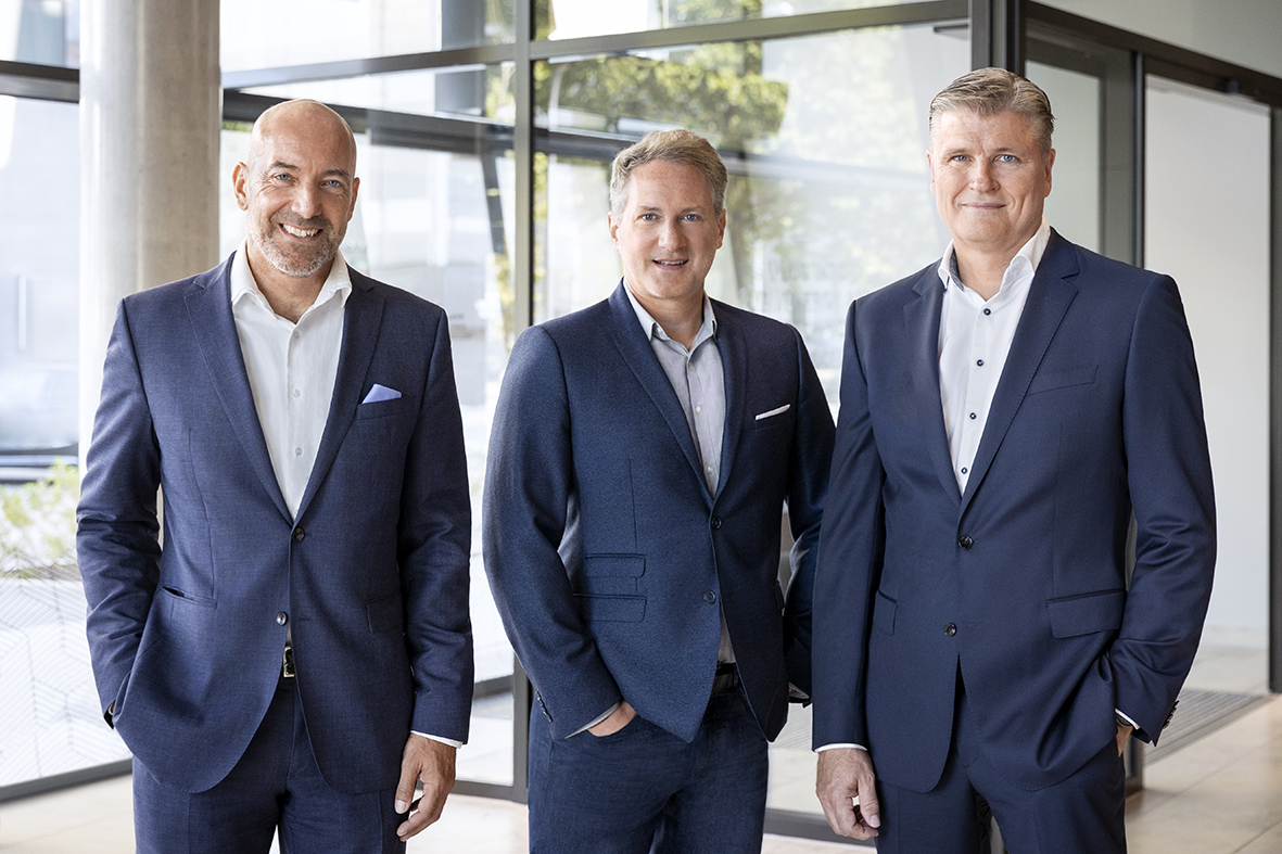 Porträt von Dr. Ingo Burmester (links), Boris Schnabel (Mitte) und Leif Vase Larsen (rechts).