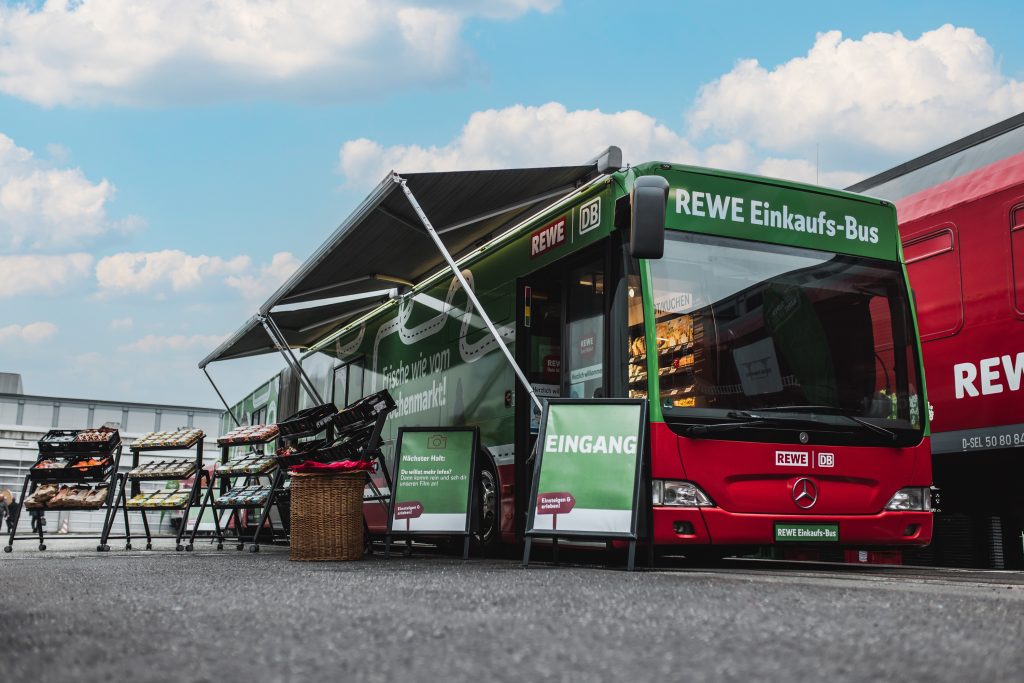 REWE Einkaufs-Bus