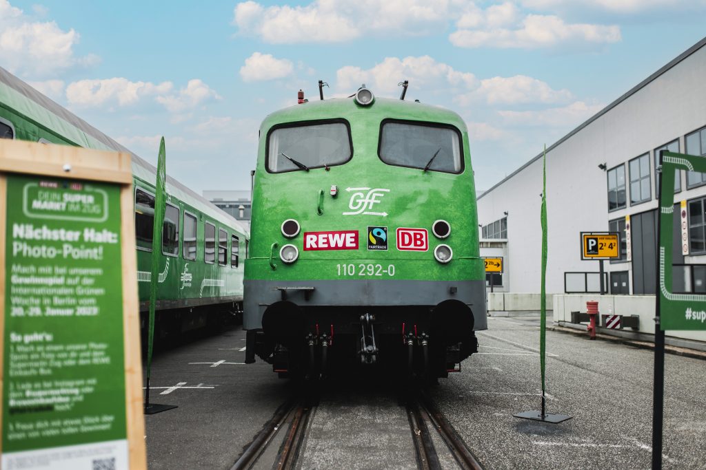 REWE Einkaufs-Zug