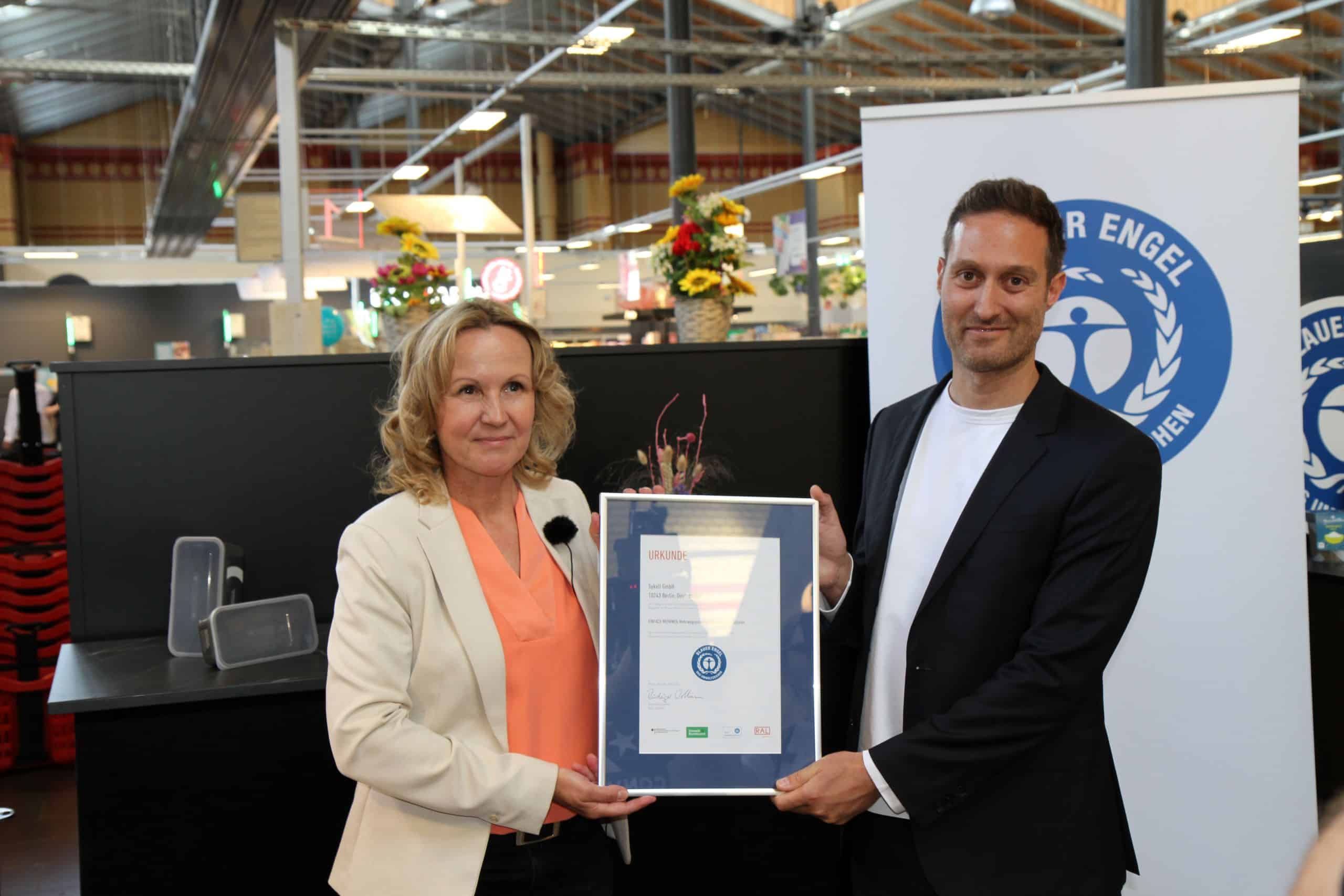 Bild von Bundesumweltministerin Steffi Lemke und CEO von Sykell Davide Mazzanti