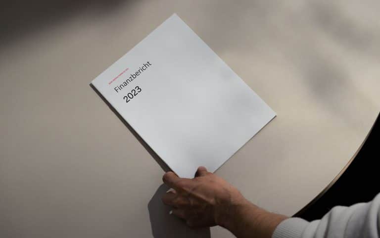 Heft mit der Aufschrift 