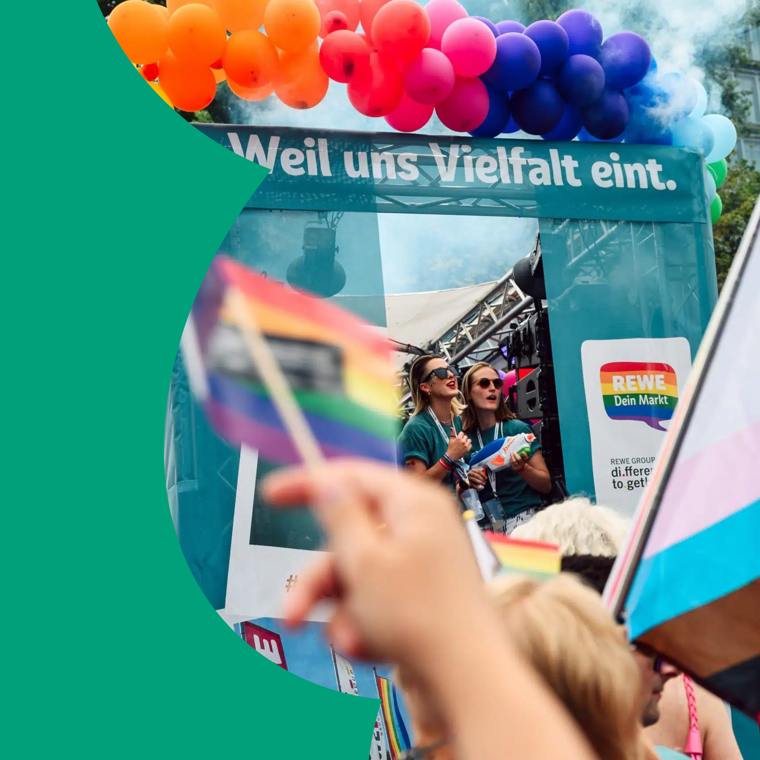 Wagen auf dem CSD mit dem Aufdruck 