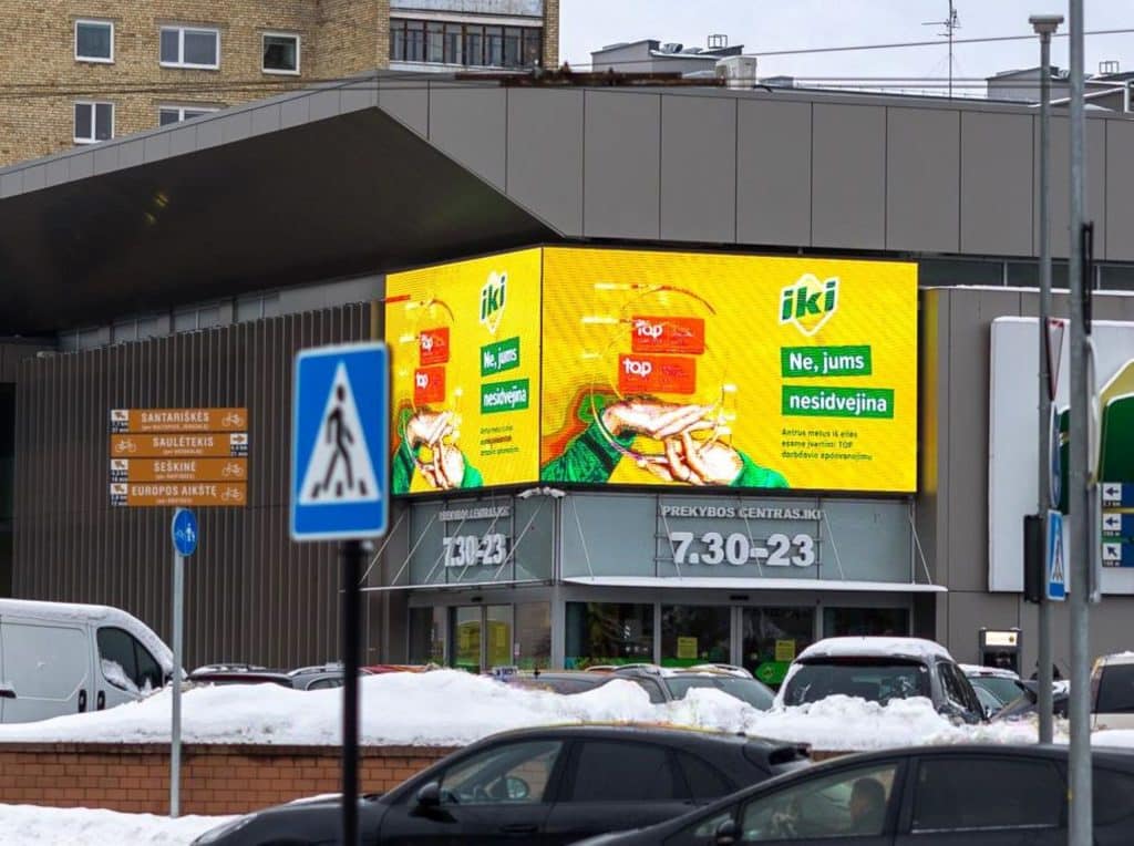 Webescreen auf einem iki Markt