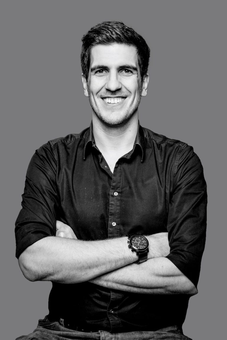 Black-and-white portrait of Daniel Dugandzic