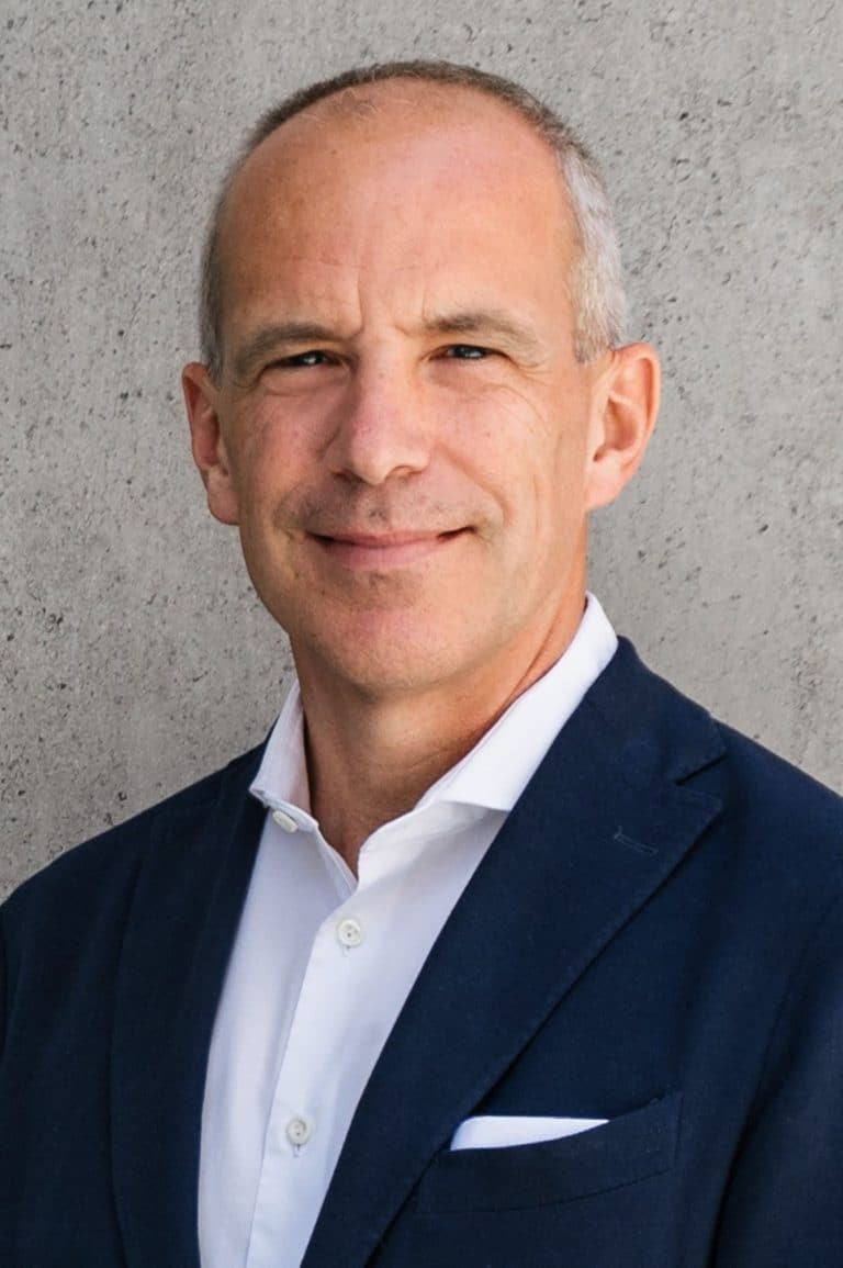 Porträt von Christopher Debus