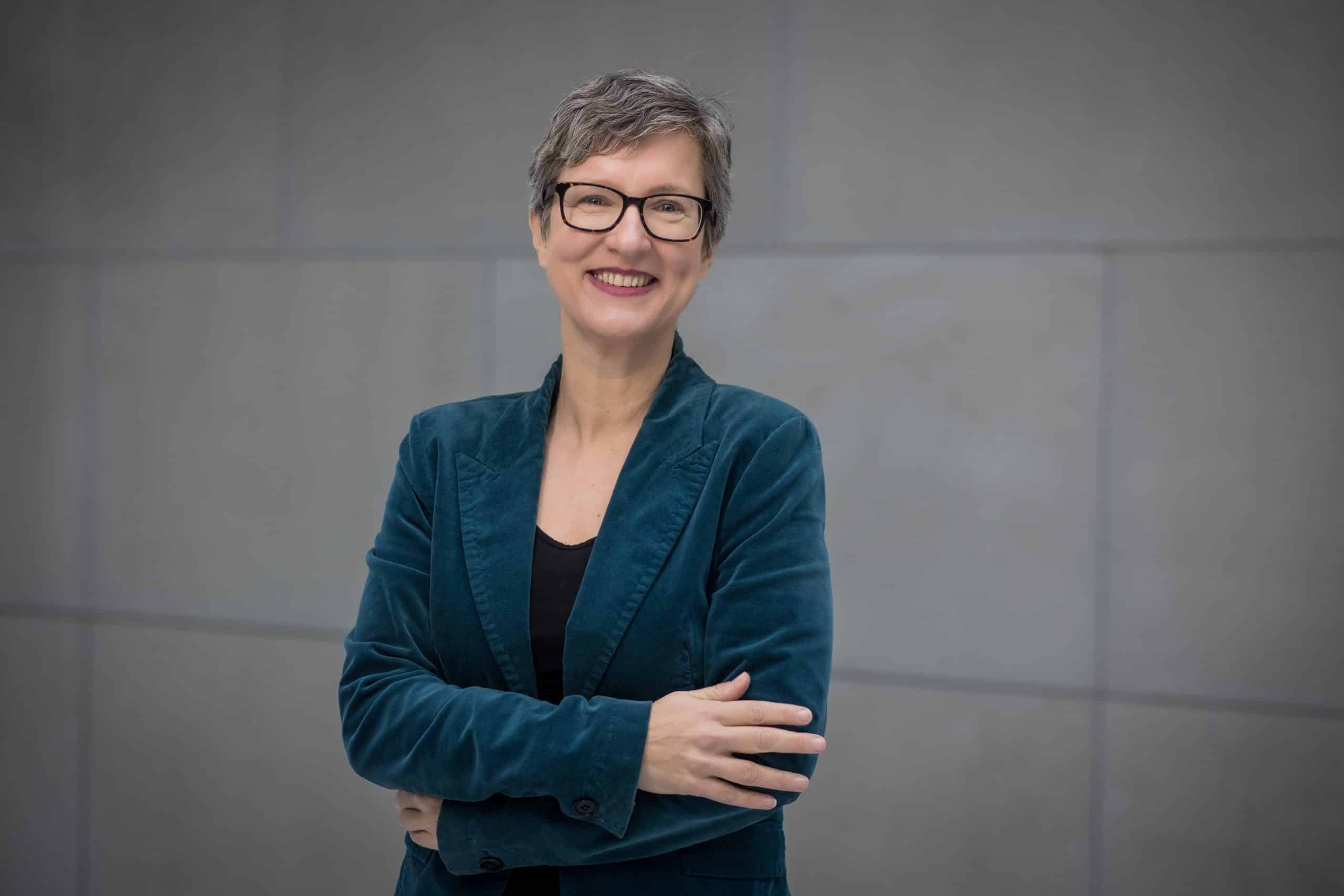 Porträt von Dr. Ulrike Regele