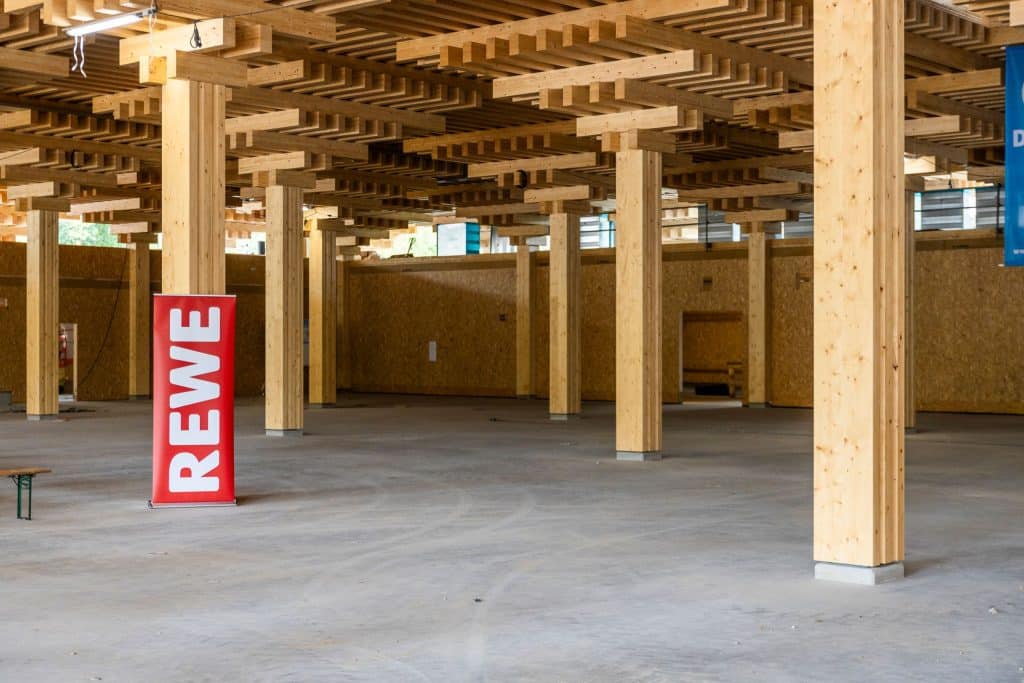 Timber construction method of green building