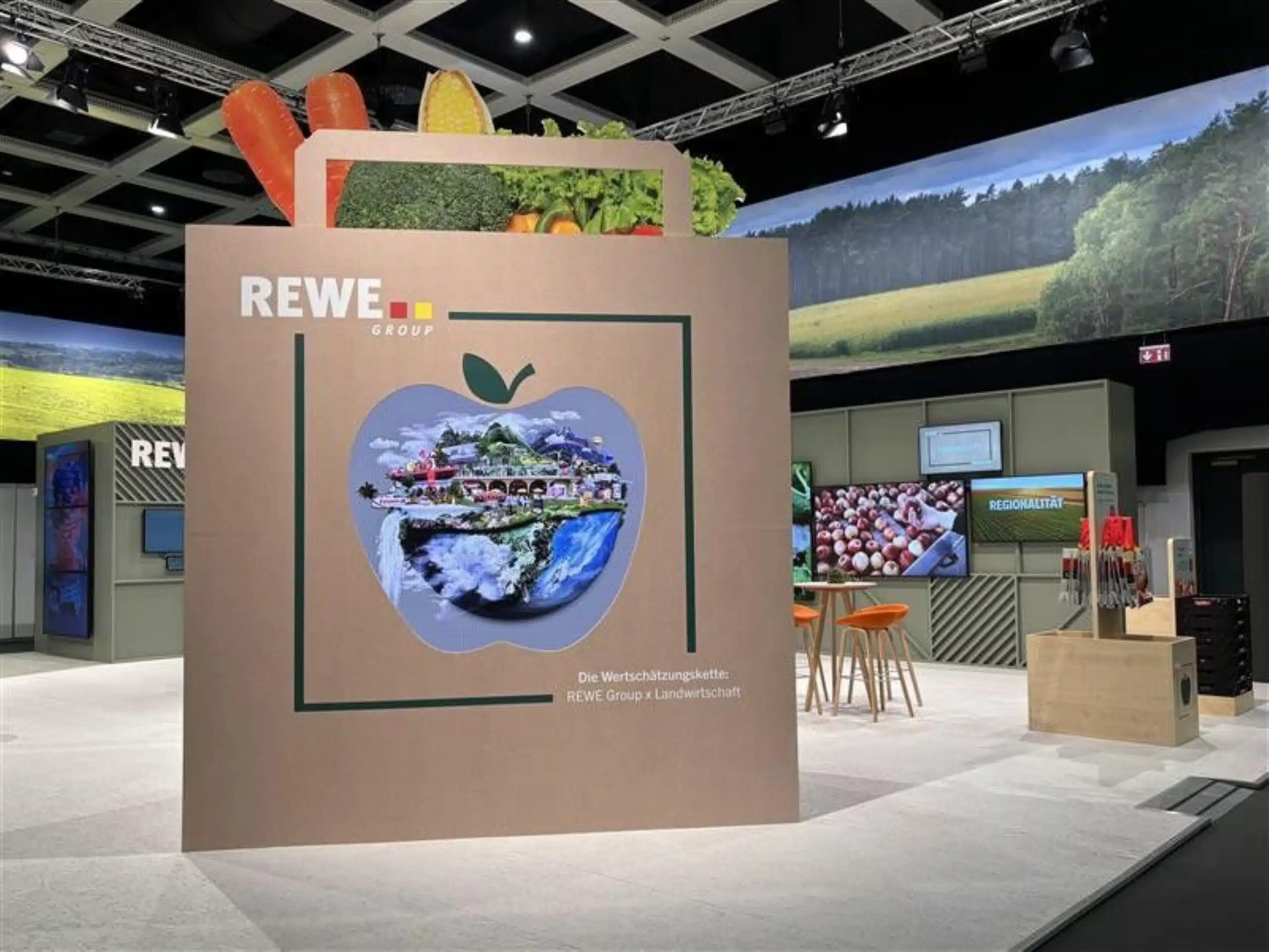 Bild vom REWE Group Messestand auf der Grünen Woche 2026