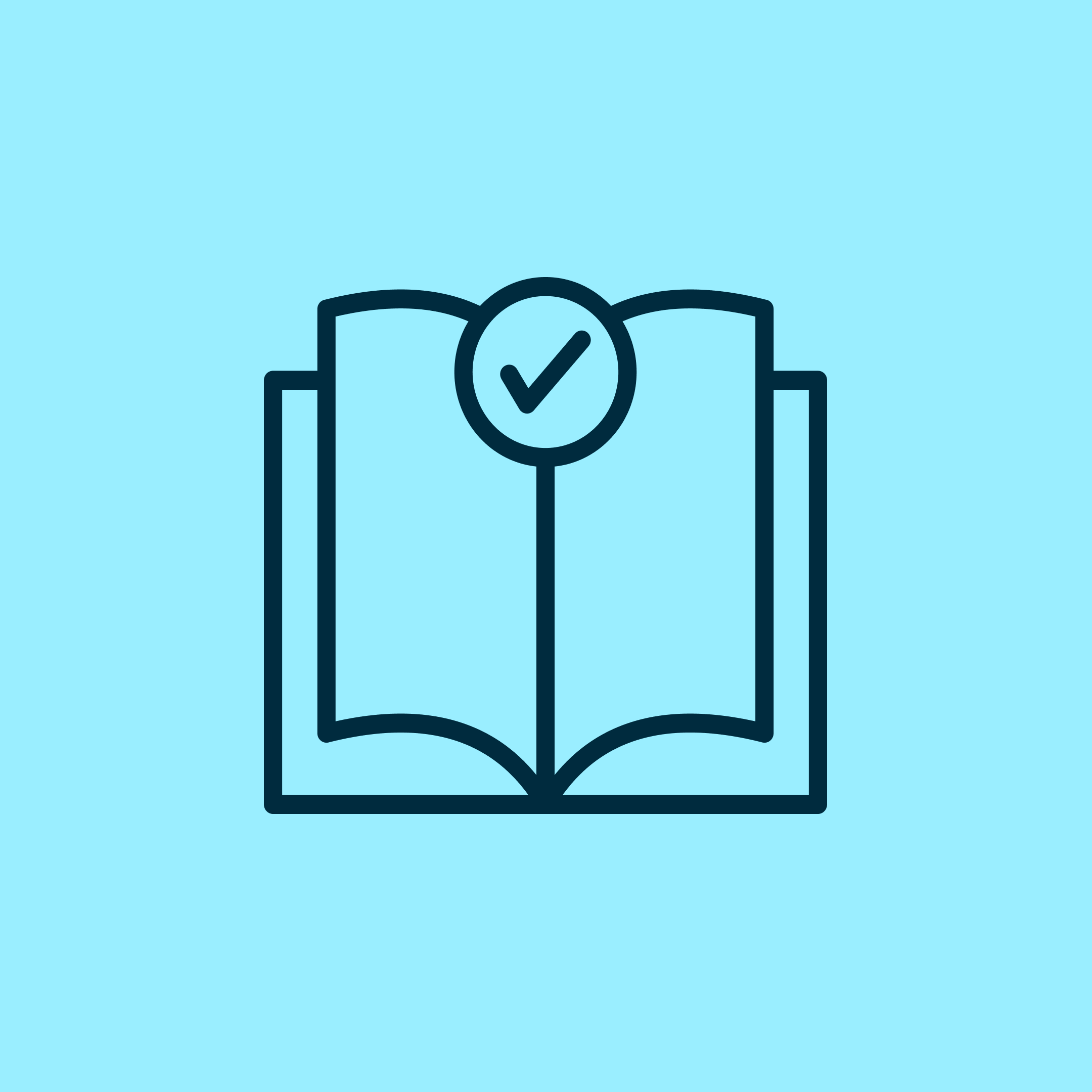Dunkelblaues Linien-Icon eines geöffneten Buches mit einem Häkchen in einem Kreis auf hellblauem Hintergrund.